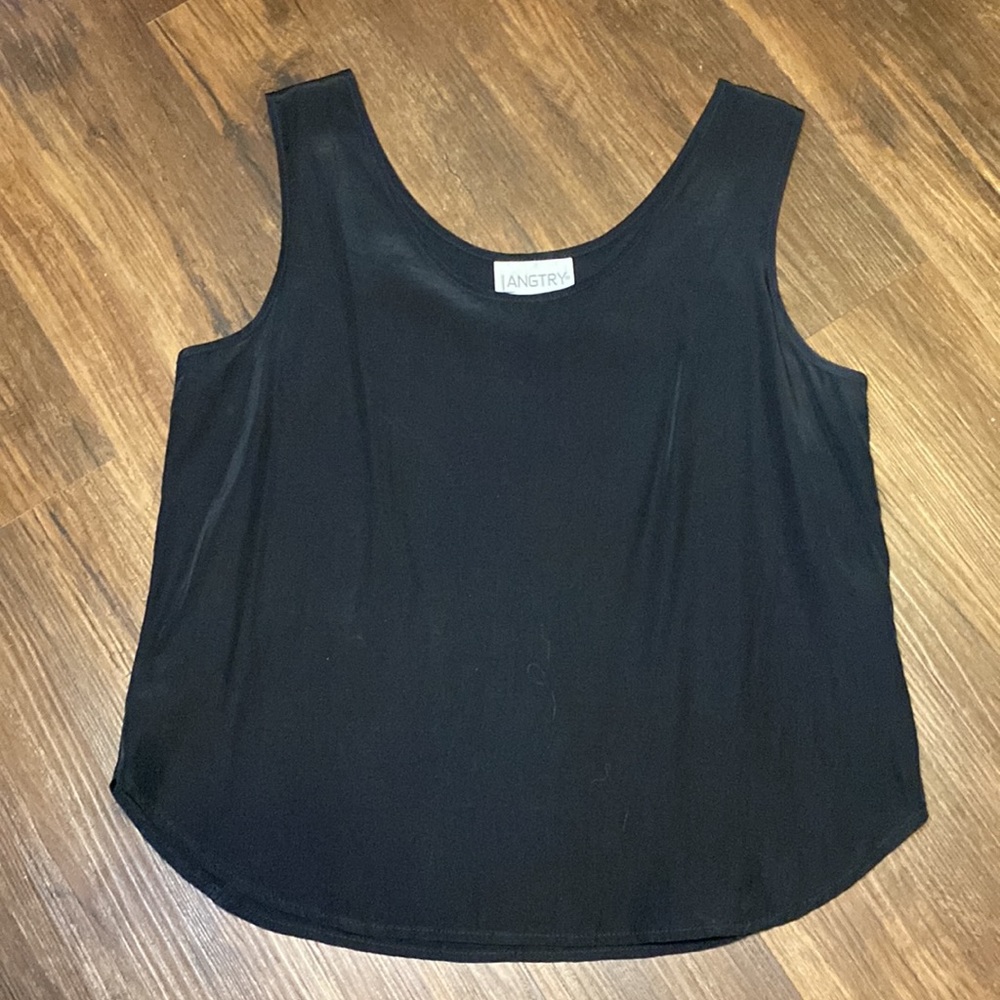 Langtry black silky tank top L